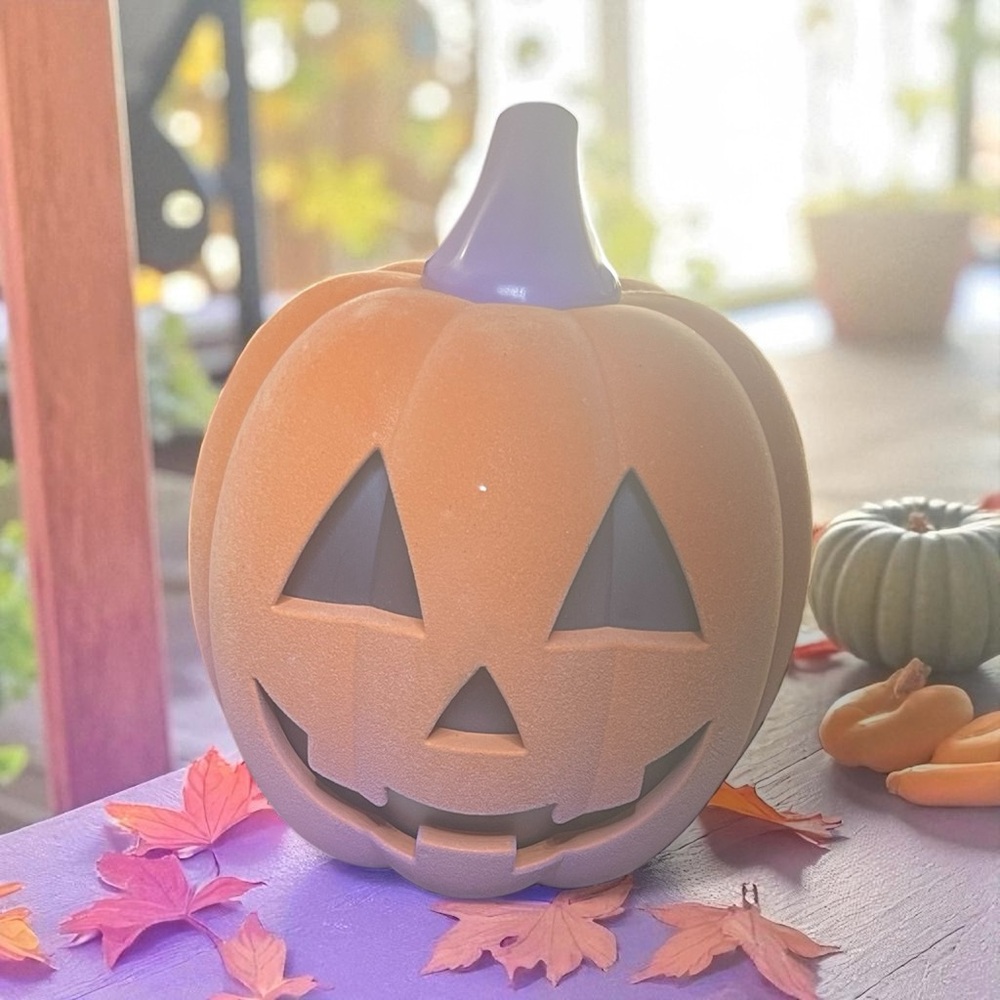 Target Halloween Jack O lantern Orange Velvet color changing led pumpkin 8” new